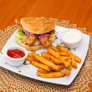 Zara's Crispy Chicken Burger